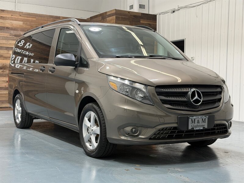 2016 Mercedes-Benz Metris Passenger Van 7-Passenger / Leather / ONE OWNER / NAV / CAM / LOCAL OREGON VAN - Photo 2 - Gladstone, OR 97027
