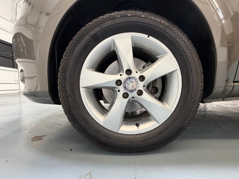 2016 Mercedes-Benz Metris Passenger Van 7-Passenger / Leather / ONE OWNER / NAV / CAM / LOCAL OREGON VAN - Photo 23 - Gladstone, OR 97027
