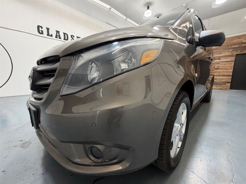 2016 Mercedes-Benz Metris Passenger Van 7-Passenger / Leather / ONE OWNER / NAV / CAM / LOCAL OREGON VAN - Photo 52 - Gladstone, OR 97027