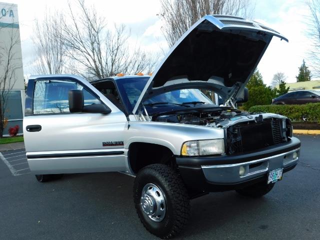 2001 Dodge Ram 3500 4x4 DUALLY / 5.9 CUMMINS DIESEL / 6-SPEED / LIFTED   - Photo 28 - Portland, OR 97217