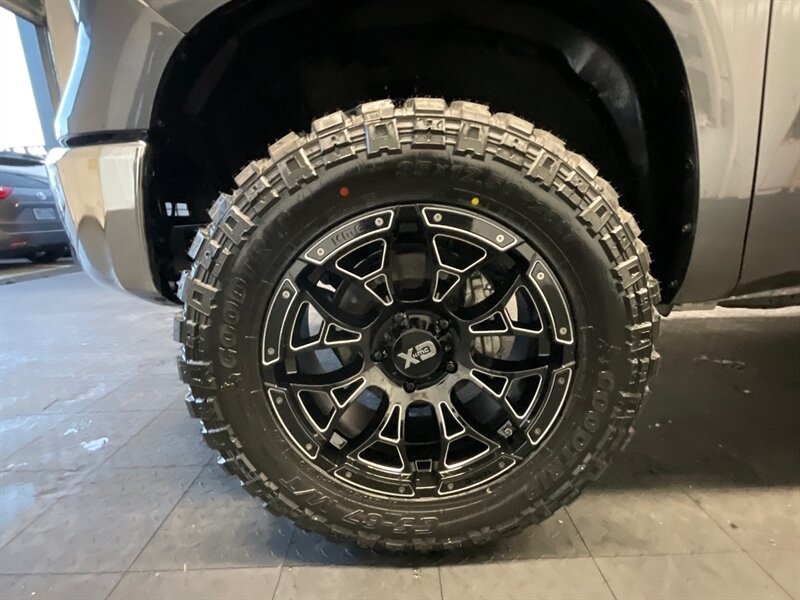 2020 Toyota Tundra SR5 CrewMax 4X4/NEW LIFT,WHEELS,TIRES/ 18,000 MILE  1-OWNER LOCAL OREGON TRUCK / BEAUTIFUL CONDITION !!! - Photo 23 - Gladstone, OR 97027