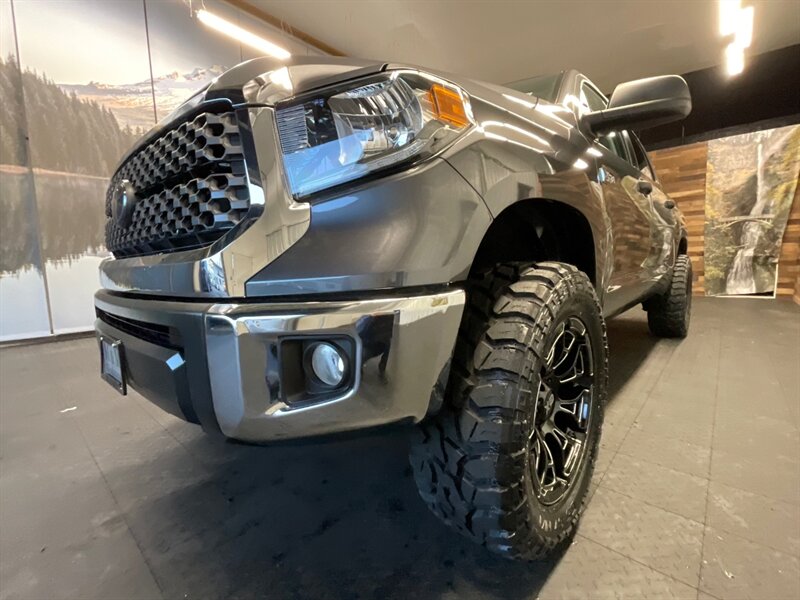 2020 Toyota Tundra SR5 CrewMax 4X4/NEW LIFT,WHEELS,TIRES/ 18,000 MILE  1-OWNER LOCAL OREGON TRUCK / BEAUTIFUL CONDITION !!! - Photo 9 - Gladstone, OR 97027