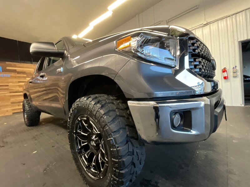 2020 Toyota Tundra SR5 CrewMax 4X4/NEW LIFT,WHEELS,TIRES/ 18,000 MILE  1-OWNER LOCAL OREGON TRUCK / BEAUTIFUL CONDITION !!! - Photo 10 - Gladstone, OR 97027