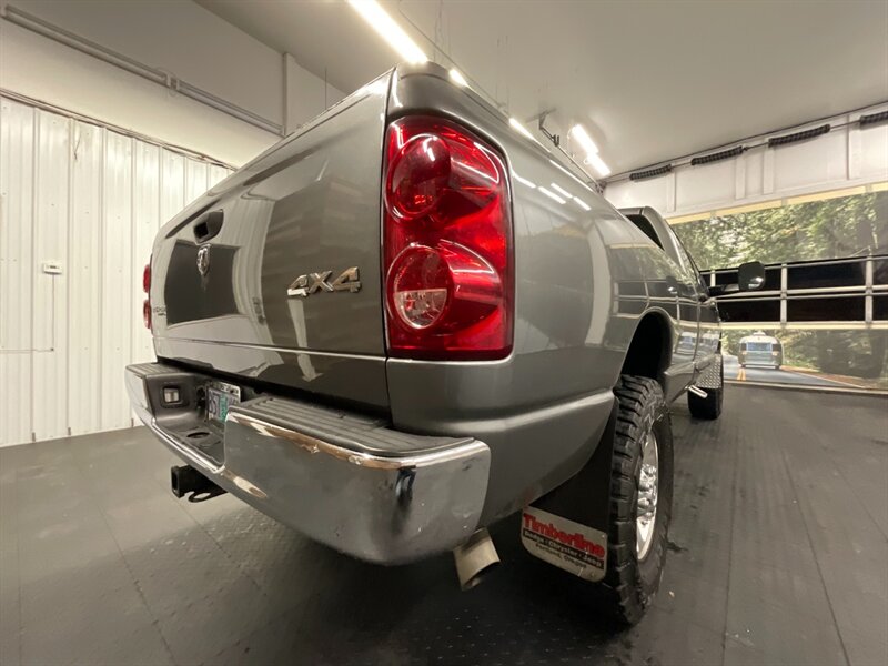 2007 Dodge Ram 2500 BIG HORN 4X4 / 6.7L DIESEL / 6-SPEED / 1-OWNER  LIFTED w/ 35 " TOYO OPEN COUNTRY RT TIRES / LOCAL OREGON TRUCK / ONLY 85,000 MILES - Photo 11 - Gladstone, OR 97027