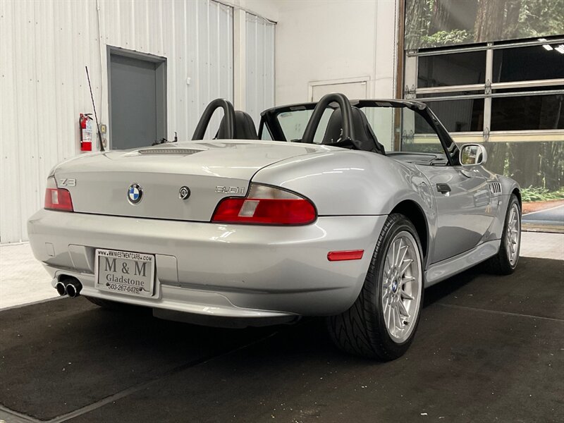 2001 BMW Z3 3.0i  / Leather Seats / LOCAL CAR / LOW MILES / Automatic Transmission - Photo 9 - Gladstone, OR 97027