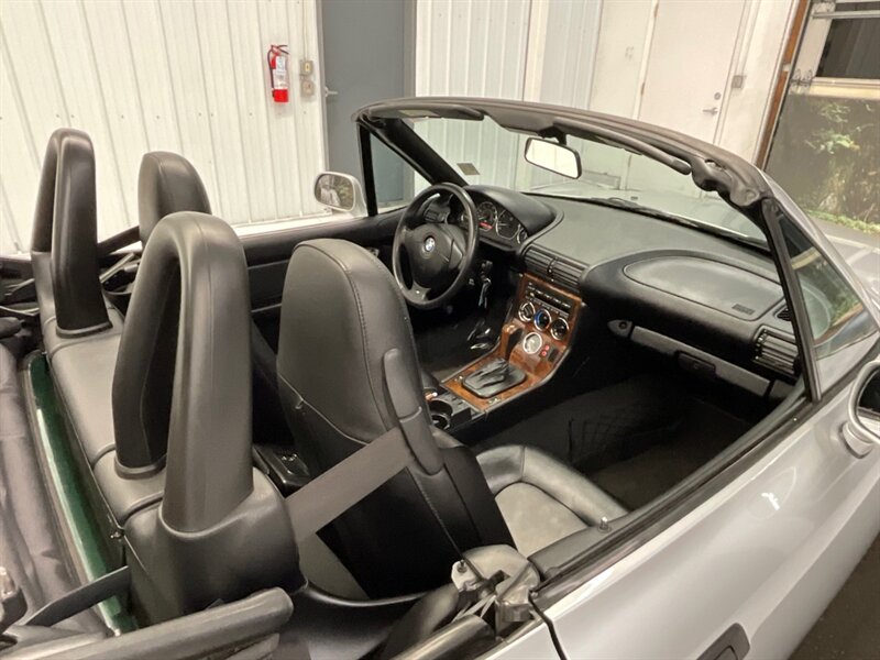 2001 BMW Z3 3.0i  / Leather Seats / LOCAL CAR / LOW MILES / Automatic Transmission - Photo 43 - Gladstone, OR 97027