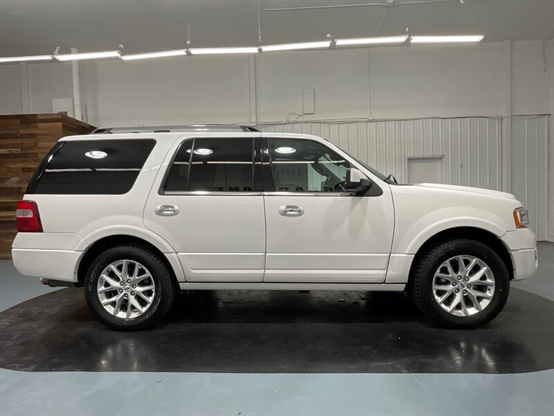 2015 Ford Expedition Limited 4X4 / 3.5L V6 ECOBOOST /NEW TIRES /1-OWNER  / 3RD ROW SEAT - Photo 4 - Gladstone, OR 97027