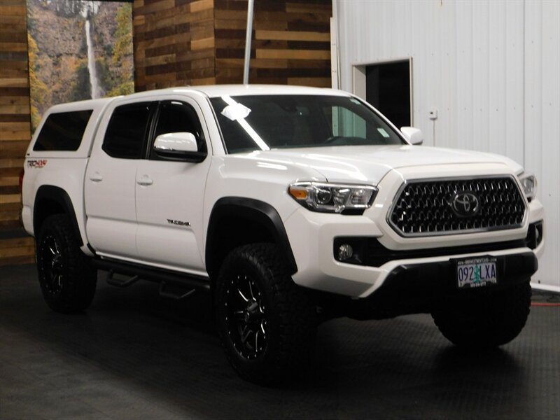 2019 Toyota Tacoma TRD Off-Road 4X4 / T   - Photo 2 - Gladstone, OR 97027