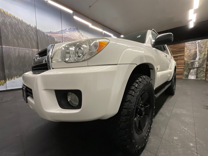 2008 Toyota 4Runner SR5 Sport Utility /Leather / LIFTED /116,000 MILES  1-OWNER / Leather Seats / Sunroof / NEW LIFT w/ NEW 33 " BF GOODRICH TIRES & BLACK WHEELS / RUST FREE / SHARP & CLEAN !! - Photo 9 - Gladstone, OR 97027