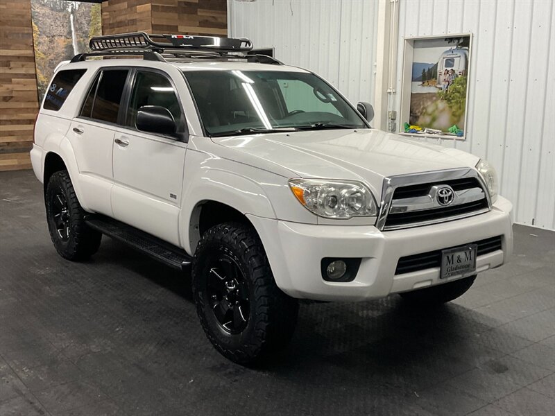 2008 Toyota 4Runner SR5 Sport Utility /Leather / LIFTED /116,000 MILES  1-OWNER / Leather Seats / Sunroof / NEW LIFT w/ NEW 33 " BF GOODRICH TIRES & BLACK WHEELS / RUST FREE / SHARP & CLEAN !! - Photo 2 - Gladstone, OR 97027