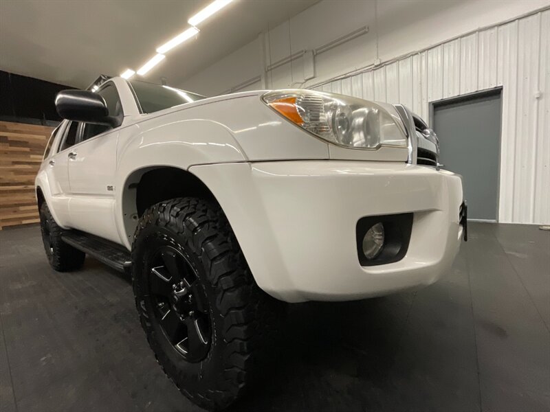 2008 Toyota 4Runner SR5 Sport Utility /Leather / LIFTED /116,000 MILES  1-OWNER / Leather Seats / Sunroof / NEW LIFT w/ NEW 33 " BF GOODRICH TIRES & BLACK WHEELS / RUST FREE / SHARP & CLEAN !! - Photo 10 - Gladstone, OR 97027