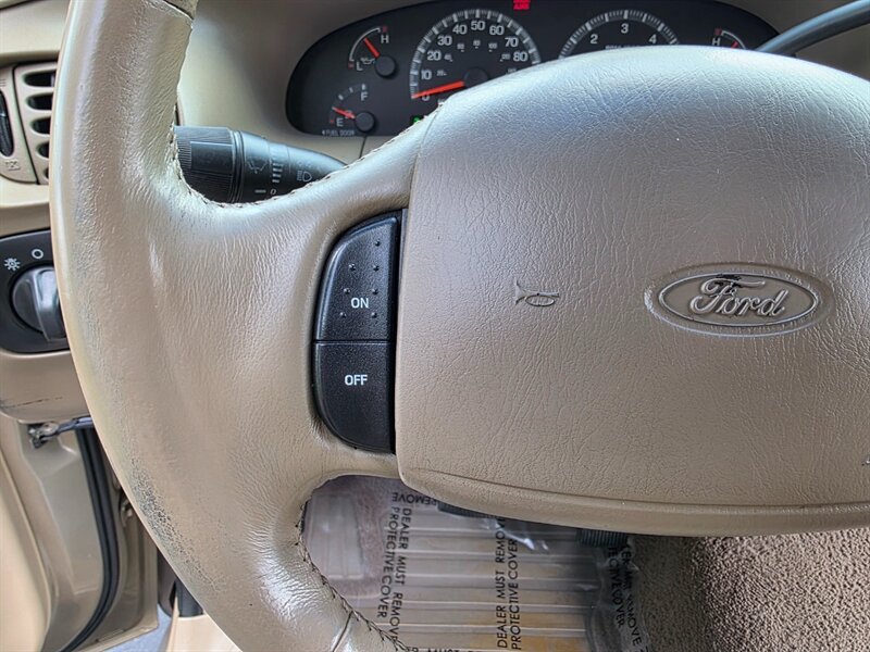 2001 Ford F-150 LARIAT4X4 BF-GOODRICH TIRES LEATHER / 6-PASSENGER / MATCHING CANOPY / LOCAL FRESH TRADE-IN - Photo 33 - Portland, OR 97217