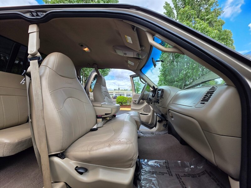 2001 Ford F-150 LARIAT4X4 BF-GOODRICH TIRES LEATHER / 6-PASSENGER / MATCHING CANOPY / LOCAL FRESH TRADE-IN - Photo 14 - Portland, OR 97217