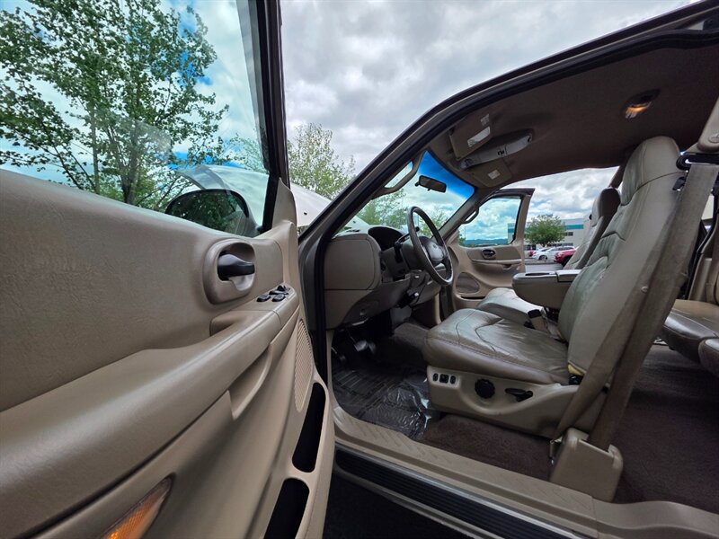 2001 Ford F-150 LARIAT4X4 BF-GOODRICH TIRES LEATHER / 6-PASSENGER / MATCHING CANOPY / LOCAL FRESH TRADE-IN - Photo 44 - Portland, OR 97217