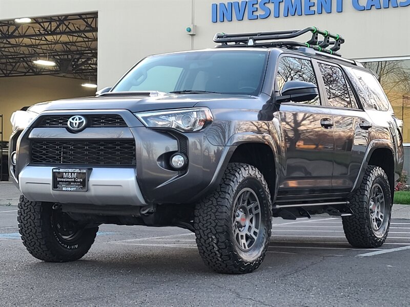 2019 Toyota 4Runner TRD Off-Road 4X4 E-LOCKER / Crawl Control / LIFTED / TRD WHEELS / BF Goodrich KO-2's / 1-OWNER - Photo 1 - Portland, OR 97217