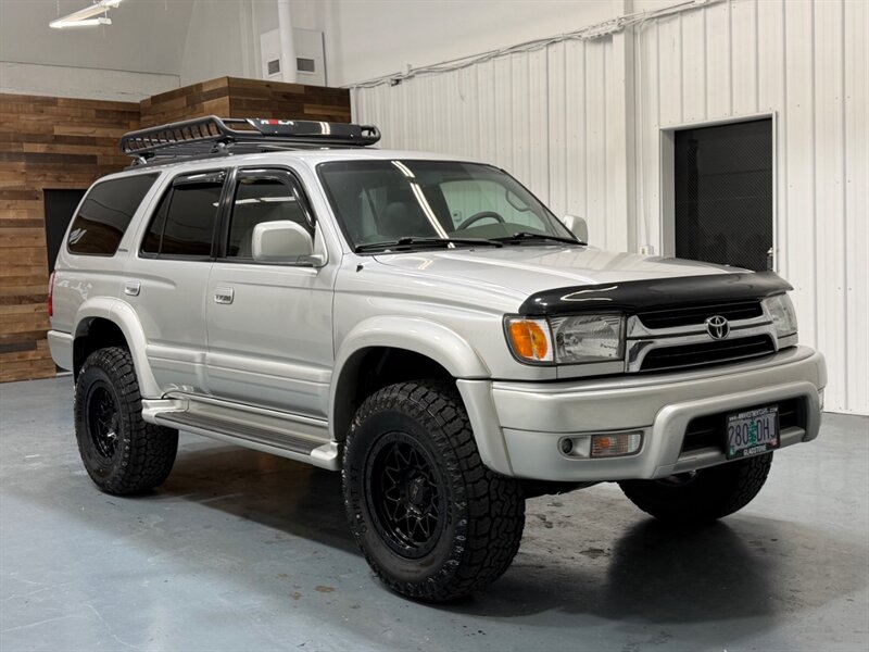 2002 Toyota 4Runner Limited 4X4 V6 / LIFTED w. NEW WHEELS & TIRES / Leather w. Heated Seats / Diff Locks / TIMING BELT SERVICE DONE /ZERO RUST - Photo 2 - Gladstone, OR 97027