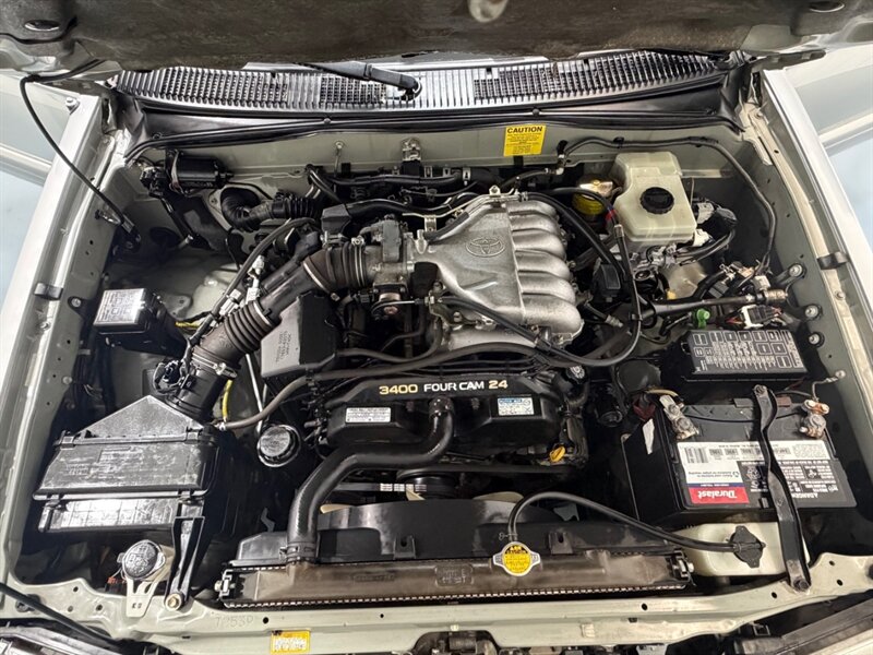 2002 Toyota 4Runner Limited 4X4 V6 / LIFTED w. NEW WHEELS & TIRES / Leather w. Heated Seats / Diff Locks / TIMING BELT SERVICE DONE /ZERO RUST - Photo 46 - Gladstone, OR 97027