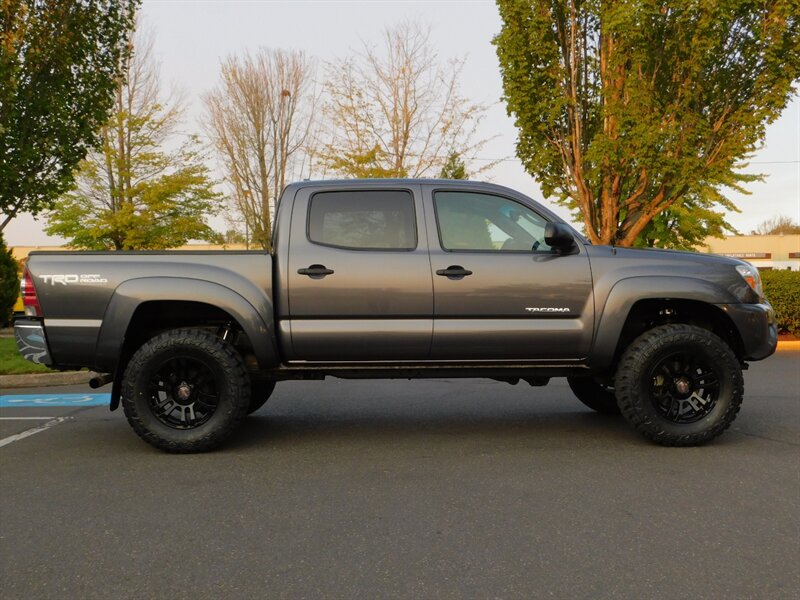 2012 Toyota Tacoma V6 TRD OFF ROAD / 4X4/ 6-SPEED / LIFTED w NEW TIRE   - Photo 4 - Portland, OR 97217