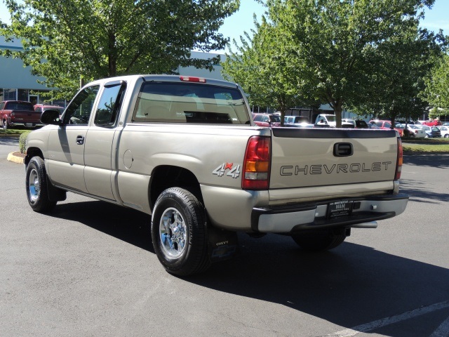 2001 Chevrolet Silverado 1500 Extended Cab 3-Door / 4WD / Excel Cond   - Photo 7 - Portland, OR 97217