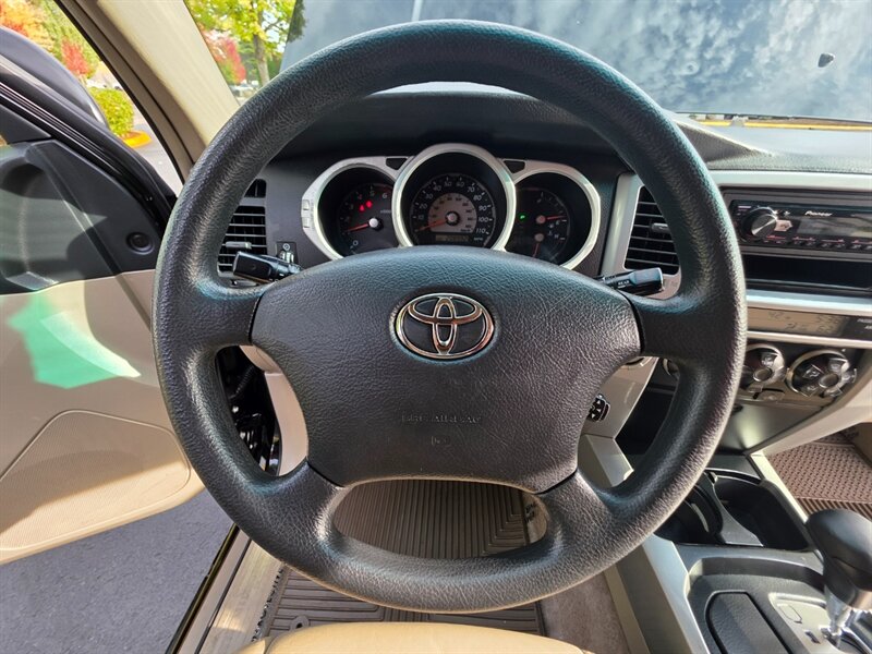 2005 Toyota 4Runner SR5 / V6 / 4X4 / DIFFERENTIAL LOCKER / LEATHER  / NEW LIFT / NEW TIRES / BLACKED OUT / SERVICE RECORDS !! - Photo 49 - Portland, OR 97217