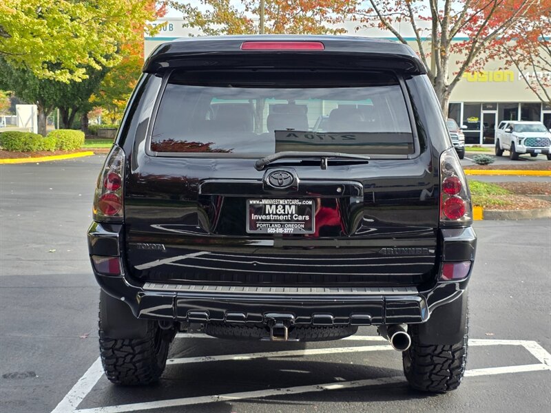 2005 Toyota 4Runner SR5 / V6 / 4X4 / DIFFERENTIAL LOCKER / LEATHER  / NEW LIFT / NEW TIRES / BLACKED OUT / SERVICE RECORDS !! - Photo 6 - Portland, OR 97217