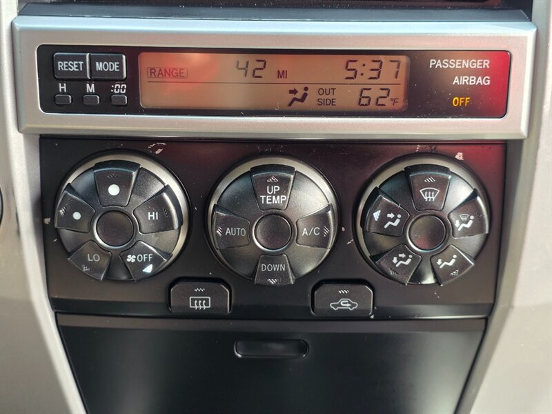 2005 Toyota 4Runner SR5 / V6 / 4X4 / DIFFERENTIAL LOCKER / LEATHER  / NEW LIFT / NEW TIRES / BLACKED OUT / SERVICE RECORDS !! - Photo 36 - Portland, OR 97217