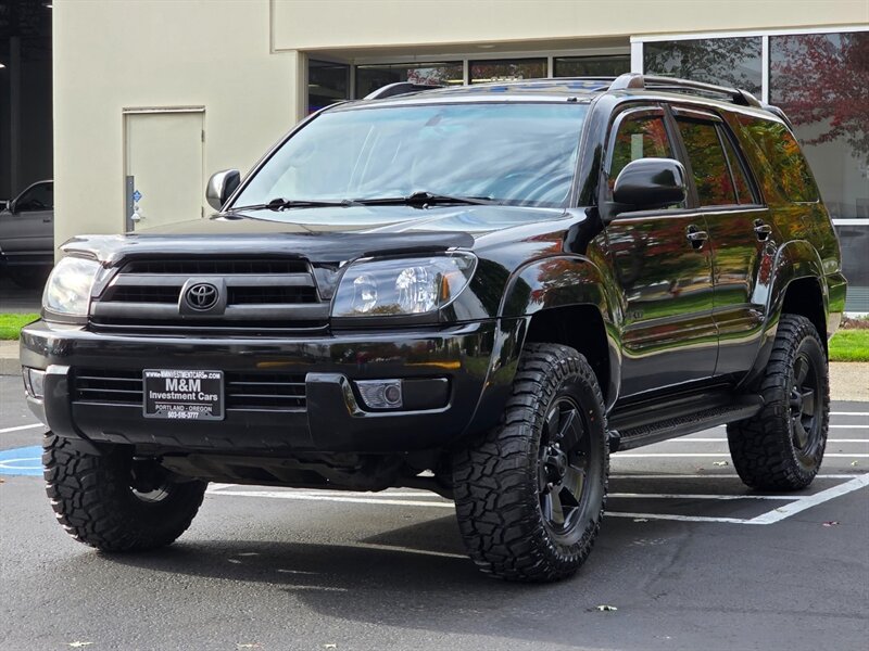 2005 Toyota 4Runner SR5 / V6 / 4X4 / DIFFERENTIAL LOCKER / LEATHER  / NEW LIFT / NEW TIRES / BLACKED OUT / SERVICE RECORDS !! - Photo 1 - Portland, OR 97217