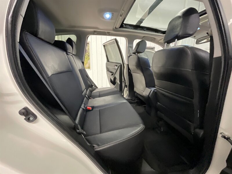 2015 Subaru Forester 2.0XT Premium Sport Utility AWD/ Panoramic Sunroof  / LOCAL Subaru / RUST FREE / Heated Seats / Backup Camera / Excel Cond - Photo 14 - Gladstone, OR 97027