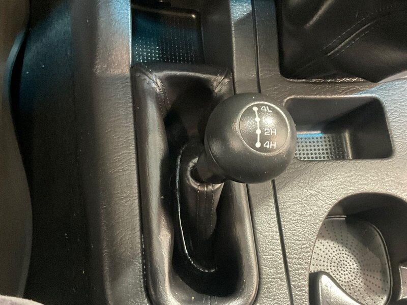 2005 Dodge Ram 2500 SLT 4X4 5.9L DIESEL 6-SPEED MANUAL /1-OWNER /NEW WHEELS & TIRES / SHORT BED / ZERO RUST - Photo 20 - Gladstone, OR 97027