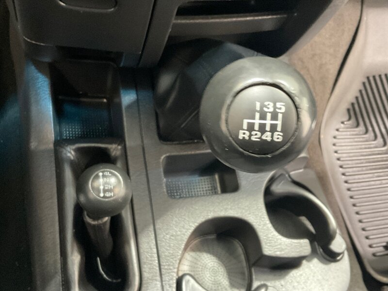 2005 Dodge Ram 2500 SLT 4X4 5.9L DIESEL 6-SPEED MANUAL /1-OWNER /NEW WHEELS & TIRES / SHORT BED / ZERO RUST - Photo 16 - Gladstone, OR 97027