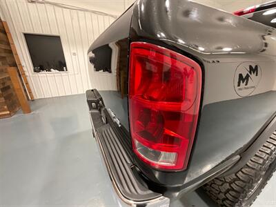 2005 Dodge Ram 2500 SLT 4X4 5.9L DIESEL 6-SPEED MANUAL /1-OWNER  /NEW WHEELS & TIRES / SHORT BED - Photo 28 - Gladstone, OR 97027