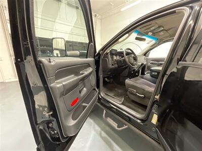 2005 Dodge Ram 2500 SLT 4X4 5.9L DIESEL 6-SPEED MANUAL /1-OWNER  /NEW WHEELS & TIRES / SHORT BED - Photo 31 - Gladstone, OR 97027