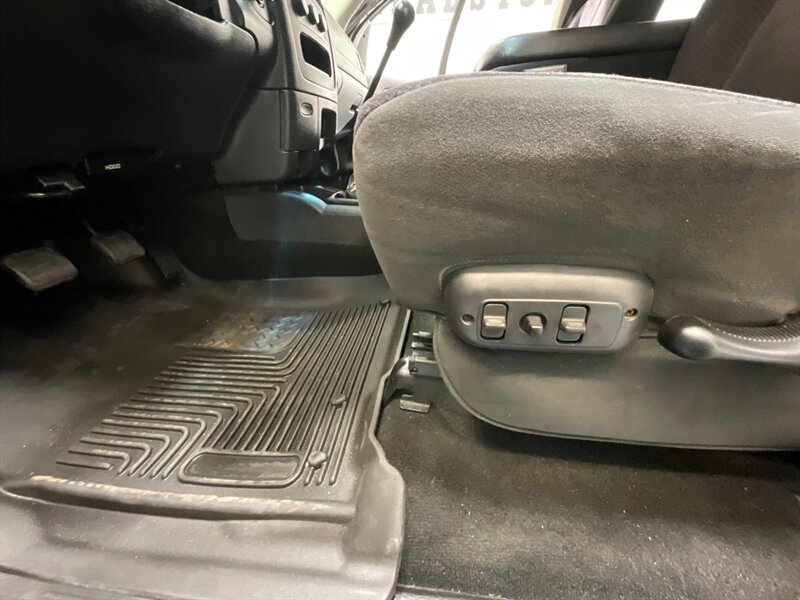 2005 Dodge Ram 2500 SLT 4X4 5.9L DIESEL 6-SPEED MANUAL /1-OWNER /NEW WHEELS & TIRES / SHORT BED / ZERO RUST - Photo 19 - Gladstone, OR 97027