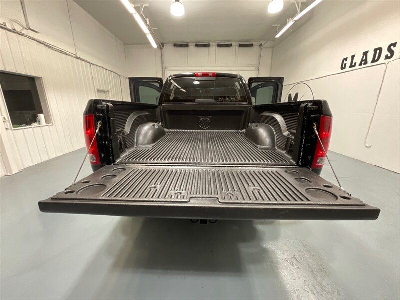 2005 Dodge Ram 2500 SLT 4X4 5.9L DIESEL 6-SPEED MANUAL /1-OWNER /NEW WHEELS & TIRES / SHORT BED / ZERO RUST - Photo 10 - Gladstone, OR 97027