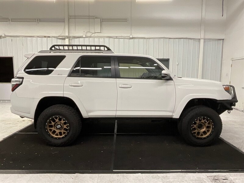 2015 Toyota 4Runner SR5 Premium 4X4 / 3RD ROW SEAT / LIFTED  / Leather & Heated Seats / Sunroof / Navigation & Backup Camera / CUSTOM BUMPER / 1-OWNER / RUST FREE - Photo 4 - Gladstone, OR 97027