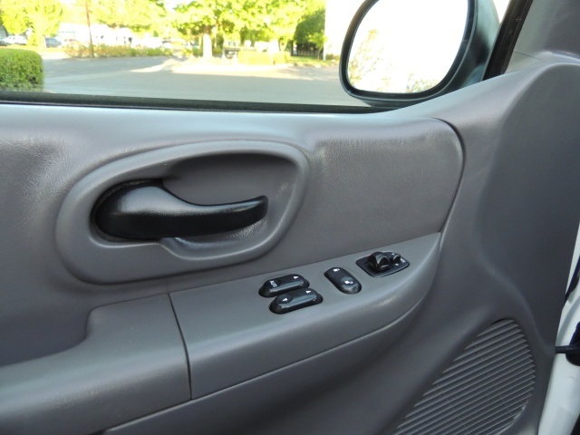 2003 Ford F-150 XLT / 4X4 / FX4 / 4-Door   - Photo 23 - Portland, OR 97217