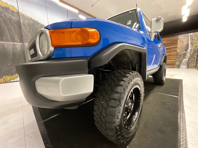 2007 Toyota FJ Cruiser Sport Utility 4X4 / IRON MAN LIFT KIT /SHARP SHARP  /LOCAL SUV / RUST FREE / Navigation & Camera / LIFTED w/ 33 " MUD TIRES & FUEL WHEELS - Photo 9 - Gladstone, OR 97027