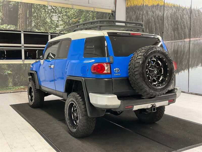 2007 Toyota FJ Cruiser Sport Utility 4X4 / IRON MAN LIFT KIT /SHARP SHARP  /LOCAL SUV / RUST FREE / Navigation & Camera / LIFTED w/ 33 " MUD TIRES & FUEL WHEELS - Photo 7 - Gladstone, OR 97027