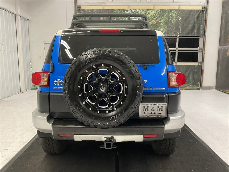 2007 Toyota FJ Cruiser Sport Utility 4X4 / IRON MAN LIFT KIT /SHARP SHARP  /LOCAL SUV / RUST FREE / Navigation & Camera / LIFTED w/ 33 " MUD TIRES & FUEL WHEELS - Photo 6 - Gladstone, OR 97027