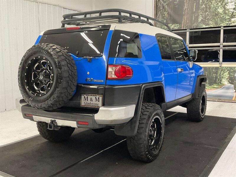 2007 Toyota FJ Cruiser Sport Utility 4X4 / IRON MAN LIFT KIT /SHARP SHARP  /LOCAL SUV / RUST FREE / Navigation & Camera / LIFTED w/ 33 " MUD TIRES & FUEL WHEELS - Photo 8 - Gladstone, OR 97027