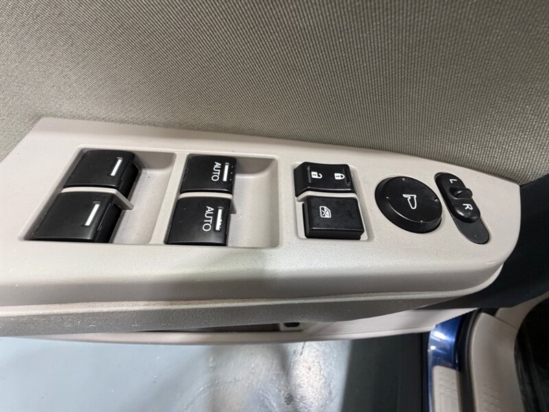 2014 Honda Pilot EX Sport Utility AWD V6 / Backup Camera /ZERO RUST / LOCAL SUV / 3RD ROW SEAT - Photo 34 - Gladstone, OR 97027