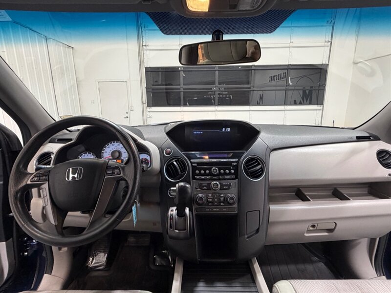 2014 Honda Pilot EX Sport Utility AWD V6 / Backup Camera /ZERO RUST / LOCAL SUV / 3RD ROW SEAT - Photo 40 - Gladstone, OR 97027