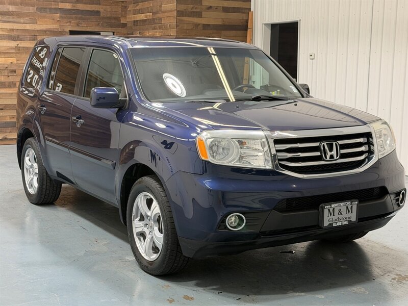 2014 Honda Pilot EX Sport Utility AWD V6 / Backup Camera /ZERO RUST / LOCAL SUV / 3RD ROW SEAT - Photo 2 - Gladstone, OR 97027