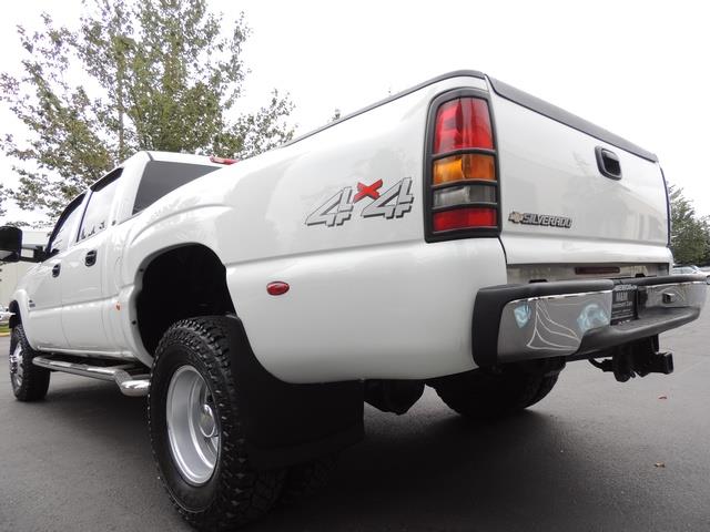 2006 Chevrolet Silverado 3500 LT / 4X4 / 6.6 Liter Duramax /DUALLY / LBZ  ENGINE   - Photo 12 - Portland, OR 97217