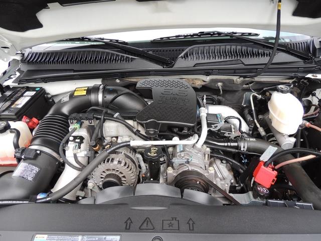 2006 Chevrolet Silverado 3500 LT / 4X4 / 6.6 Liter Duramax /DUALLY / LBZ  ENGINE   - Photo 32 - Portland, OR 97217