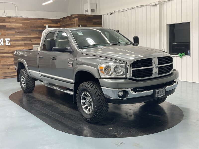 2007 Dodge Ram 3500 BIG HORN 4X4 / 6.7L DIESEL / 6-SPEED MANUAL  / LOCAL RUST FREE / LOW MILES - Photo 2 - Gladstone, OR 97027