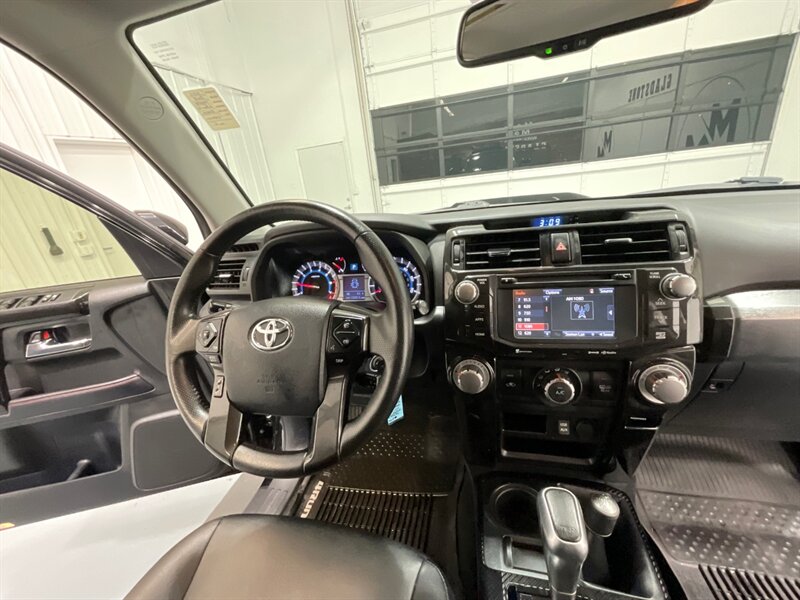 2018 Toyota 4Runner TRD Pro  Sport Utility 4X4 / LOCAL SUV / Excel Con  / TRD PRO - Photo 16 - Gladstone, OR 97027