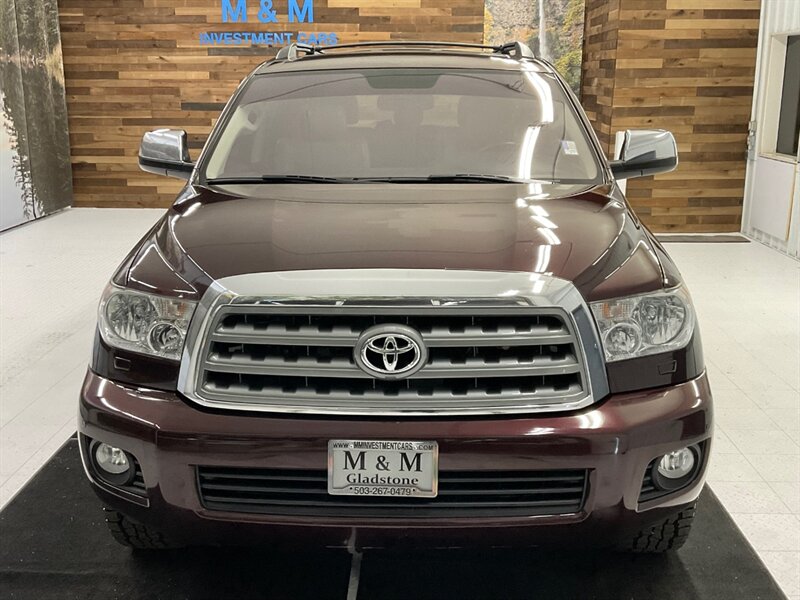 2015 Toyota Sequoia Limited Sport Utility 4X4 / 5.7L V8 / 3RD ROW  /LOADED / Navigation , Camera . Sunroof / WHEELS & TIRES / SHARP & SUPER CLEAN !! - Photo 5 - Gladstone, OR 97027