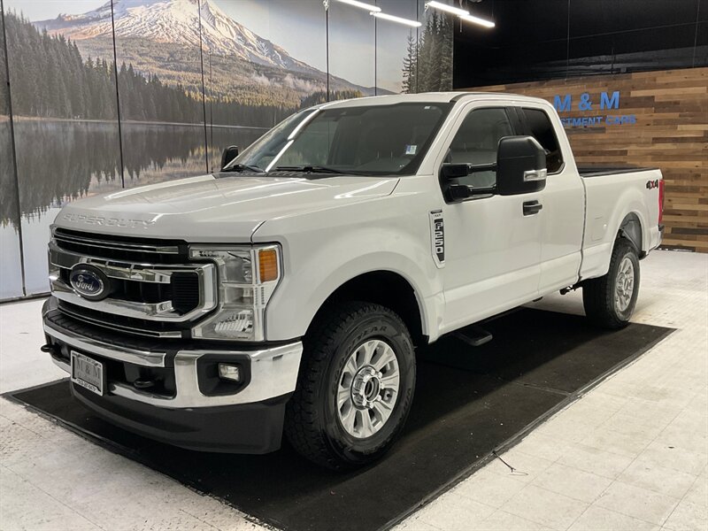 2020 Ford F-250 XLT Super Cab 4X4 / 6.2L V8 GAS / 1-OWNER  /Excel Cond - Photo 1 - Gladstone, OR 97027