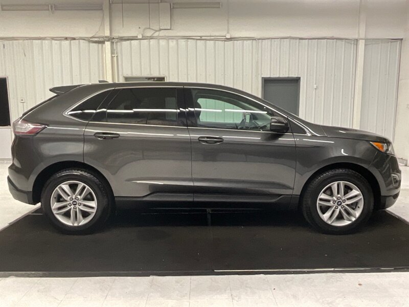 2018 Ford Edge SEL  AWD / 2.0L 4Cyl ECOBOOST / 52,000 MILES  / 1-OWNER /Leather & Heated Seats - Photo 4 - Gladstone, OR 97027